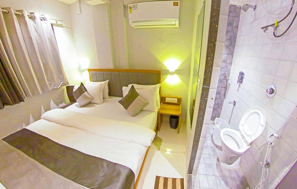 Hotel Nova Star Rajkot Exterior foto